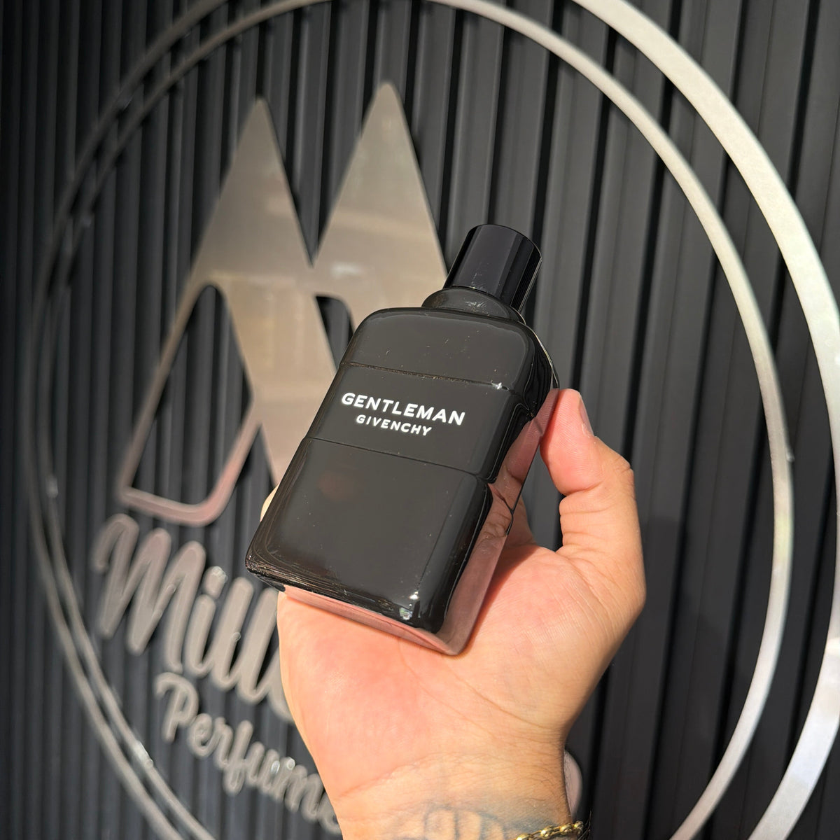 PERFUME GIVENCHY GENTLEMAN EDP - Perfumería Millennio