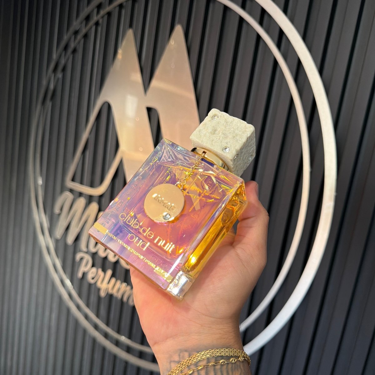PERFUME ARMAF CLUB DE NUIT OUD - Perfumería Millennio