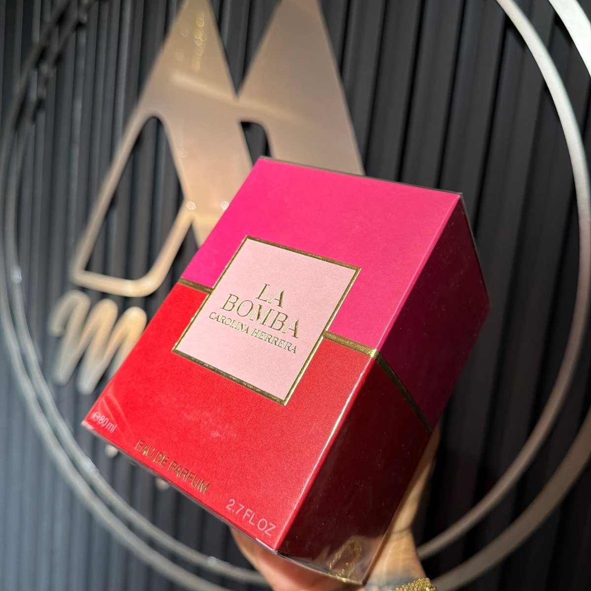 PERFUME CAROLINA HERRERA LA BOMBA - Perfumería Millennio