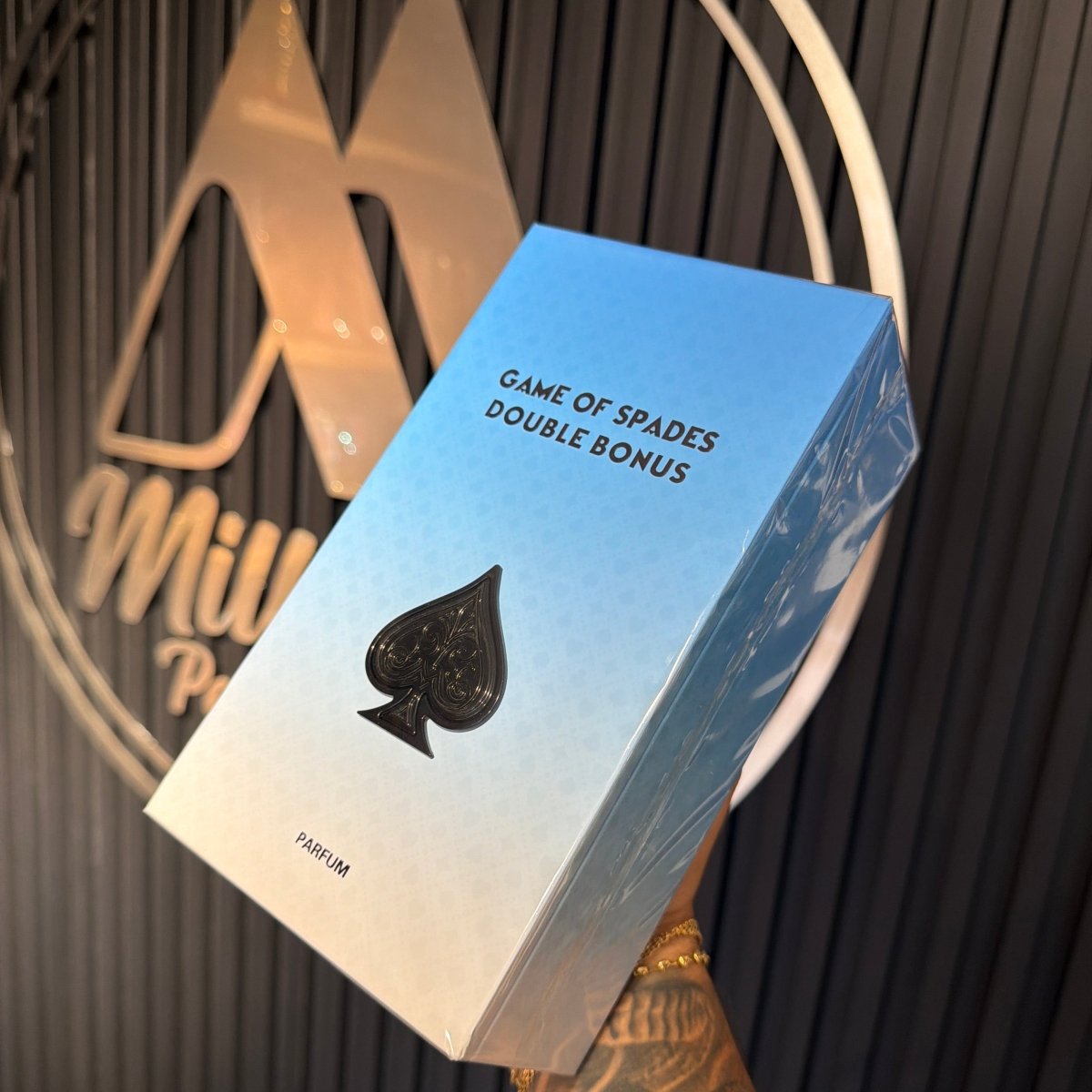 PERFUME JO MILANO GAME OF SPADES DOBLE BONUS - Perfumería Millennio