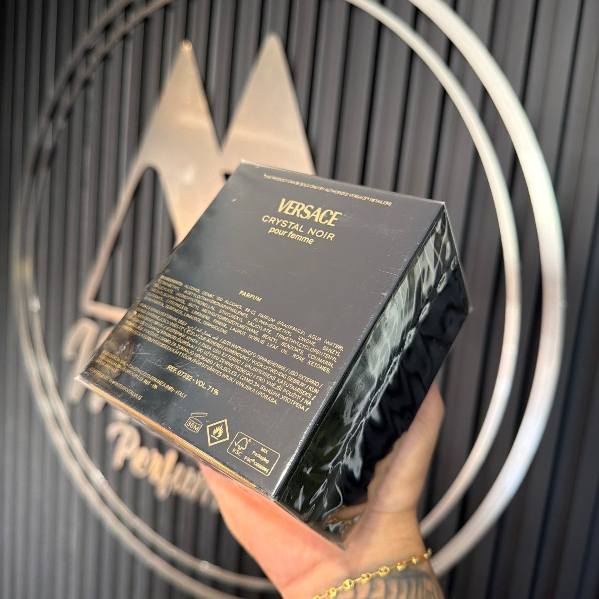 PERFUME VERSACE CRYSTAL NOIR PARFUM - Perfumería Millennio