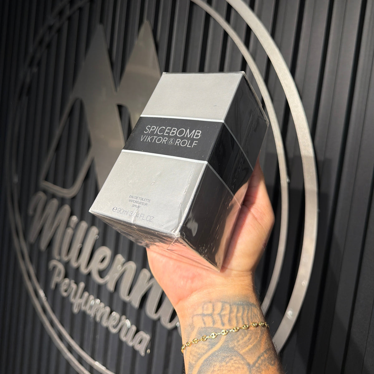 PERFUME VIKTOR & ROLF SPICEBOMB