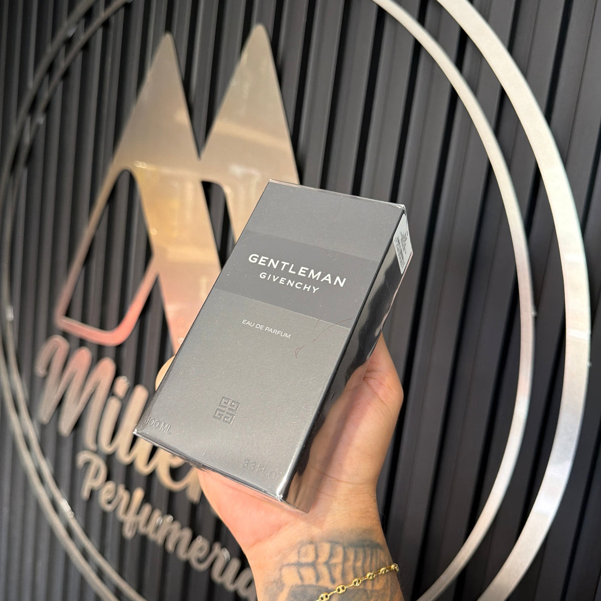 PERFUME GIVENCHY GENTLEMAN EDP - Perfumería Millennio