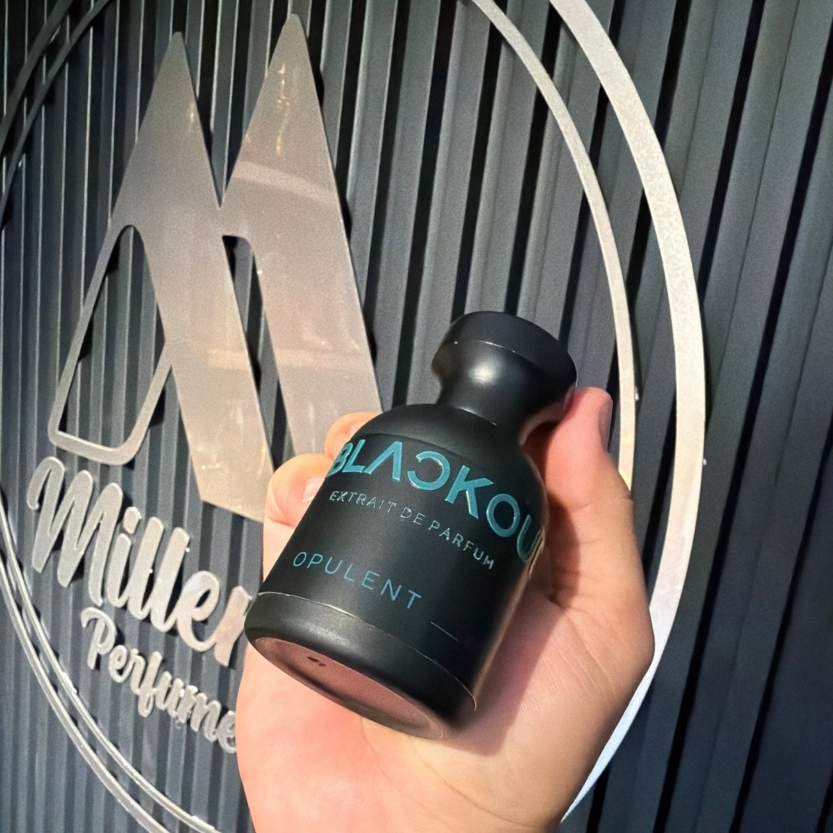 PERFUME BLACKOUD OPULENT - Perfumería Millennio
