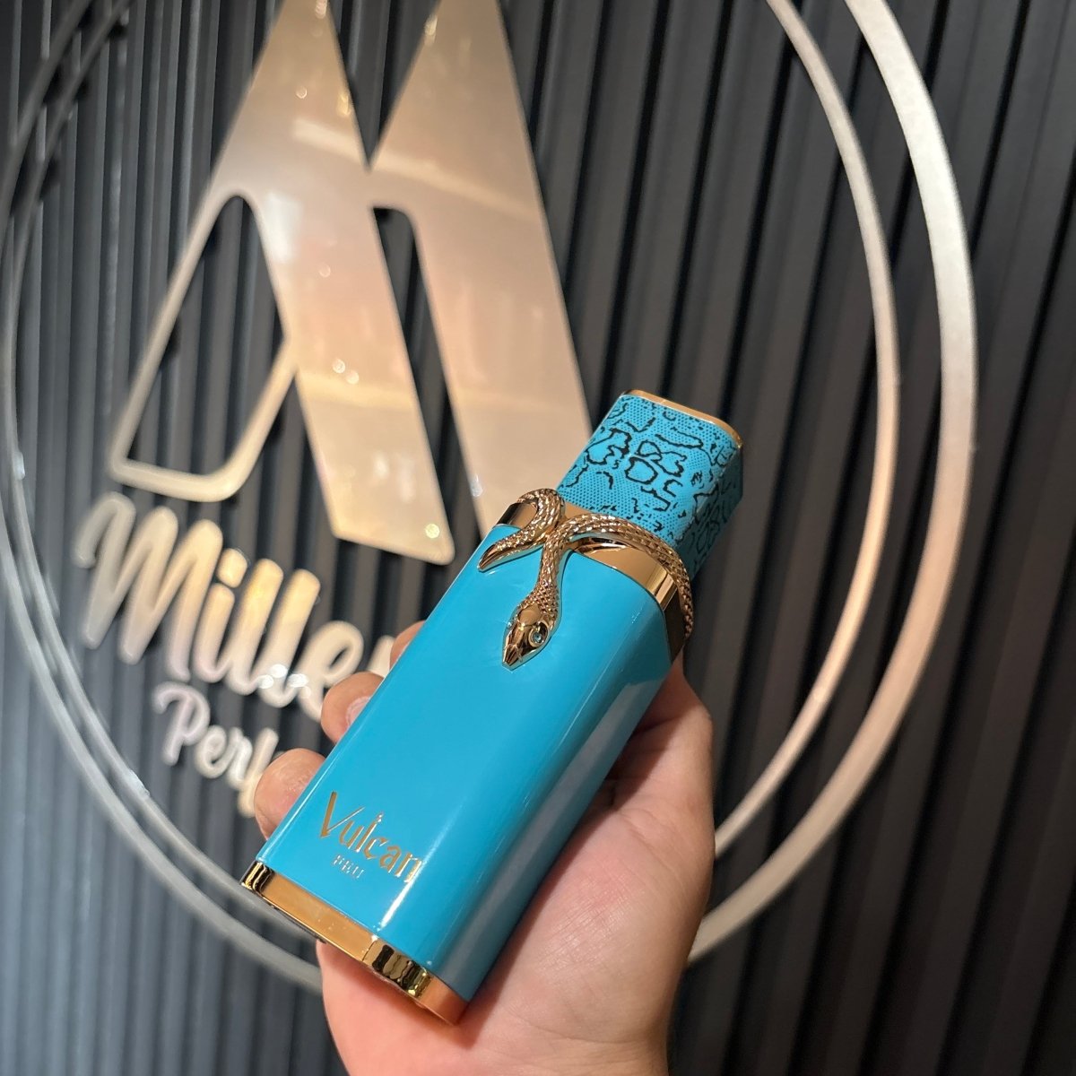 PERFUME FRAGANCE WORLD VULCAN FEU - Perfumería Millennio