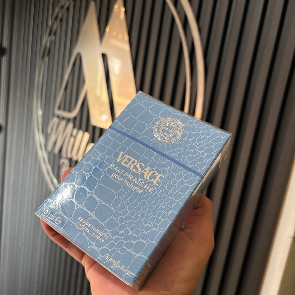 PERFUME VERSACE MAN EAU FRAICHE - Perfumería Millennio