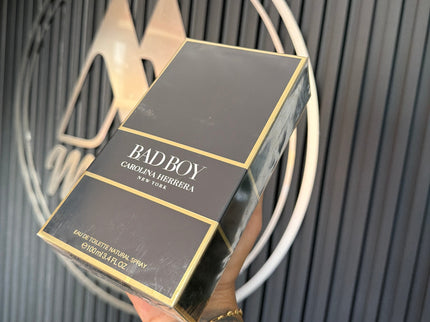 PERFUME CAROLINA HERRERA BAD BOY