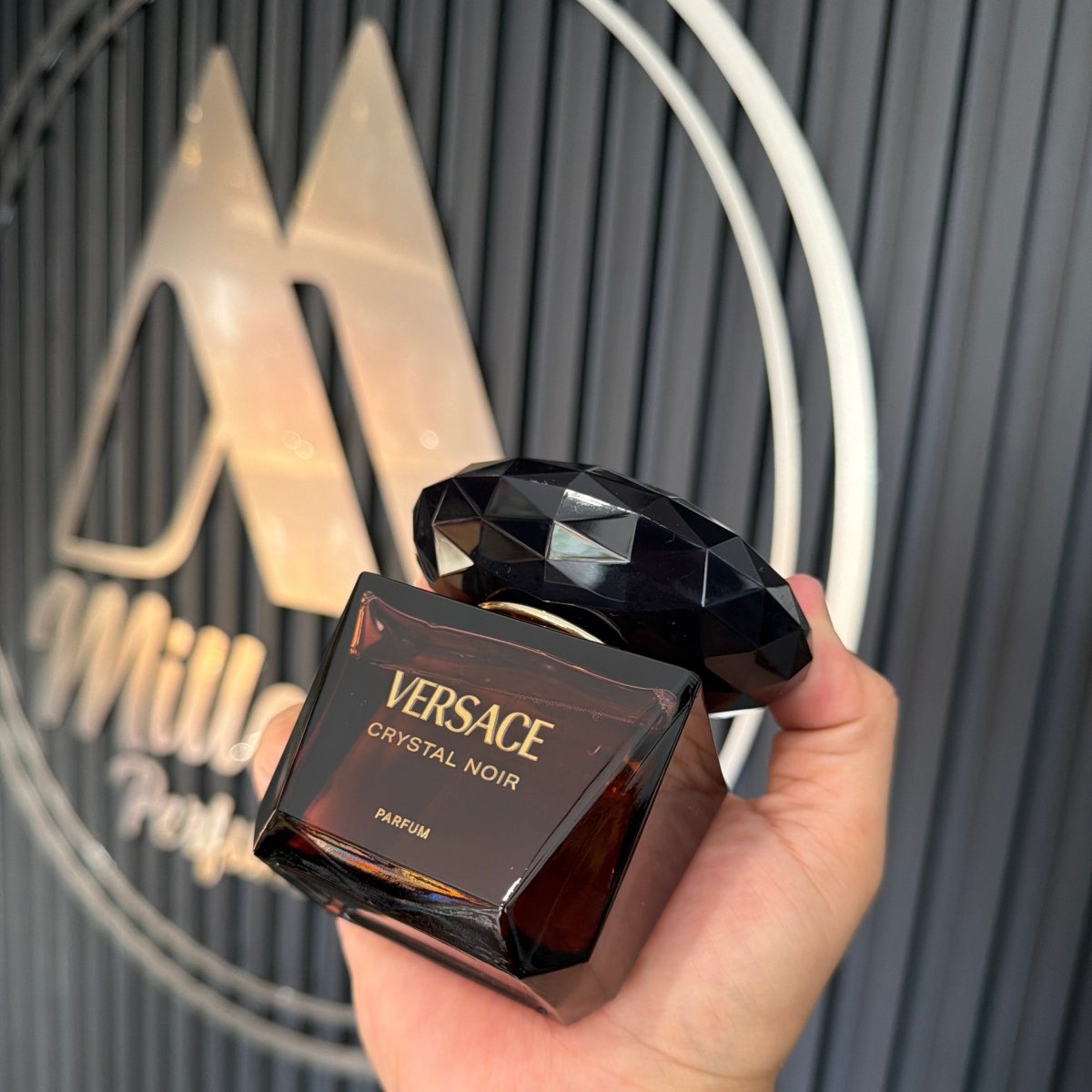PERFUME VERSACE CRYSTAL NOIR PARFUM - Perfumería Millennio