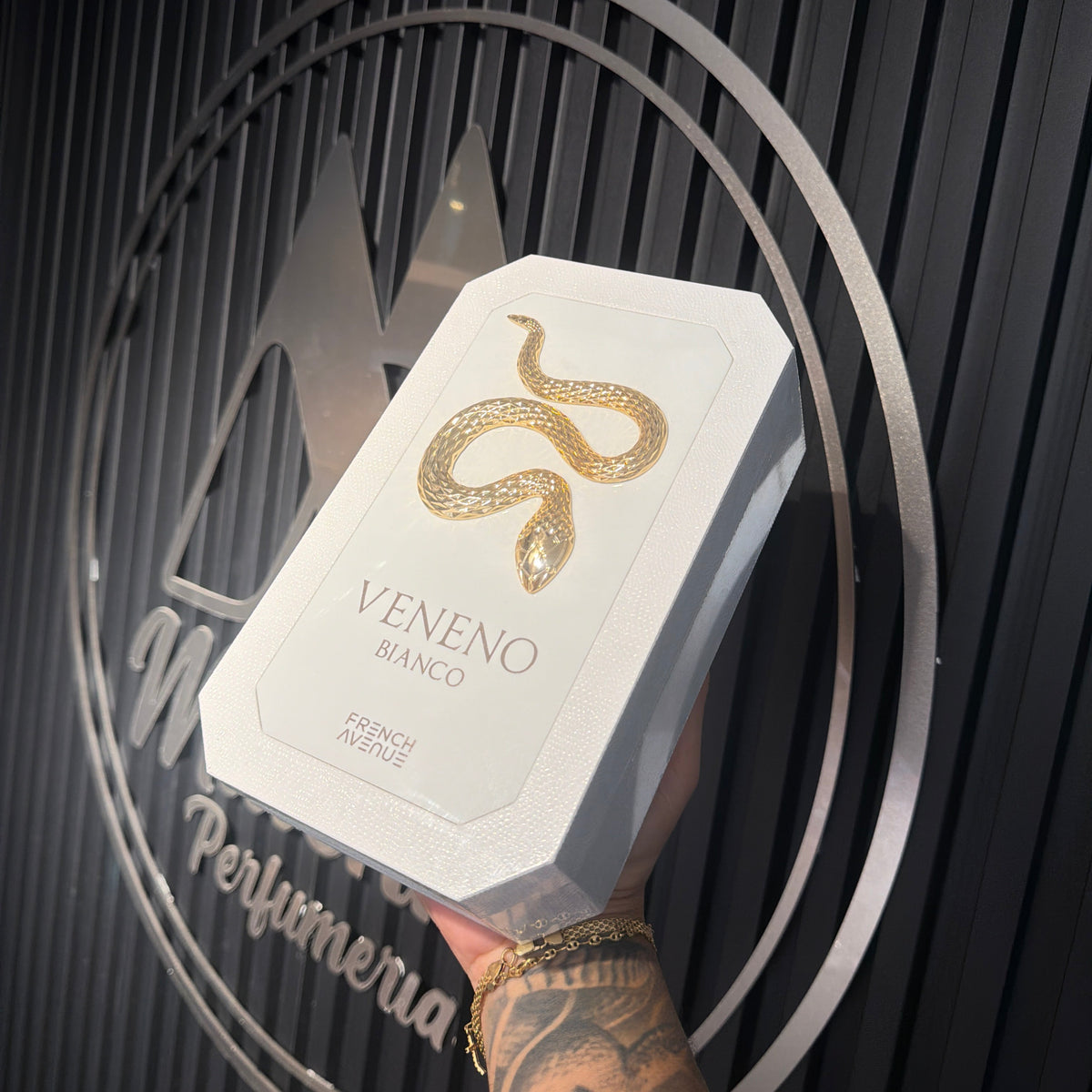 PERFUME FRENCH AVENUE VENENO BIANCO