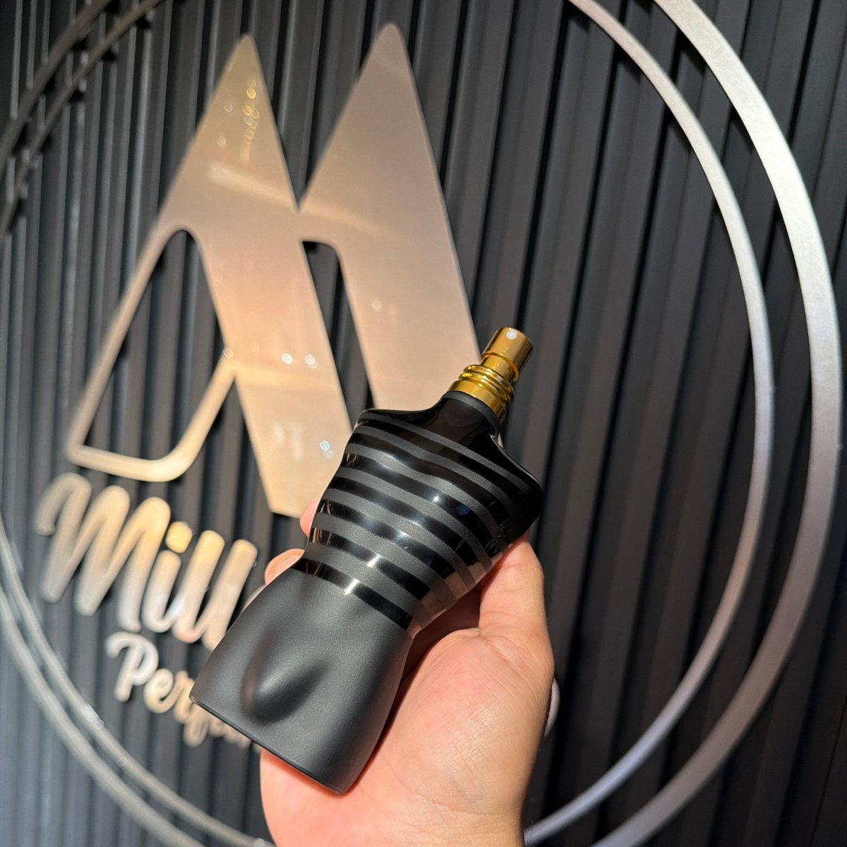 PERFUME JEAN PAUL GAULTIER LE MALE LE PARFUM - Perfumería Millennio