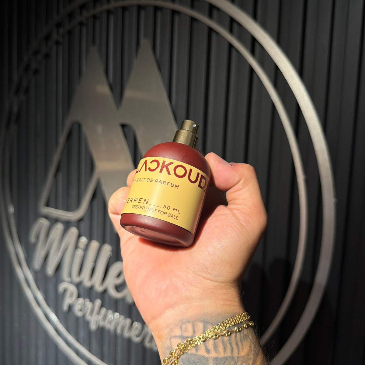 PERFUME BLACKOUD TERREN