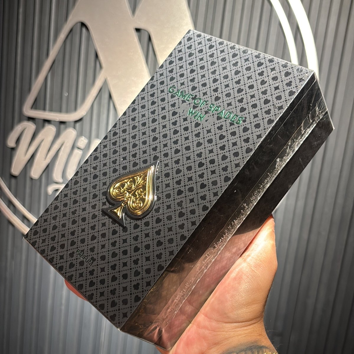 PERFUME JO MILANO GAME OF SPADES WIN - Perfumería Millennio