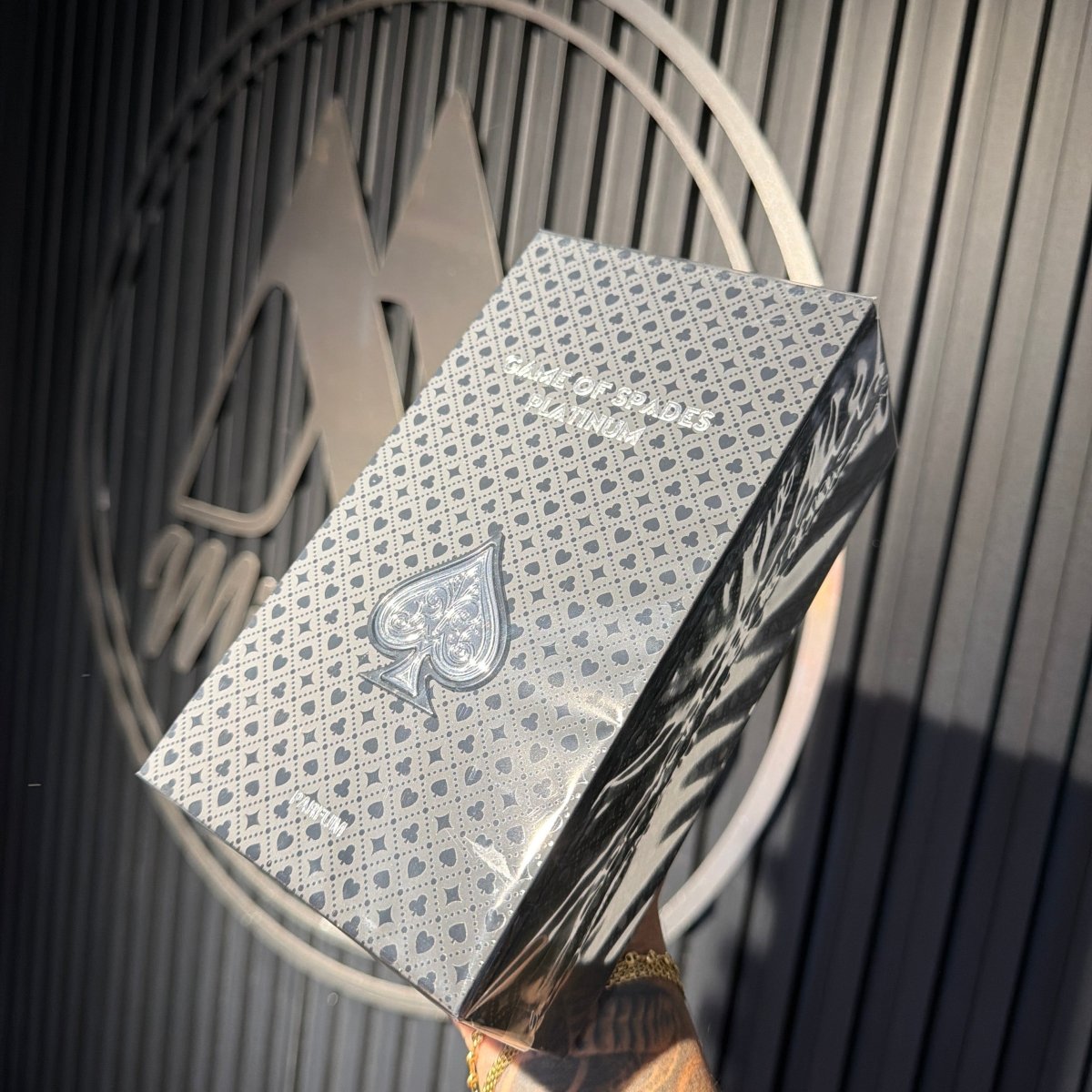 PERFUME JO MILANO GAME OF SPADES PLATINUM - Perfumería Millennio