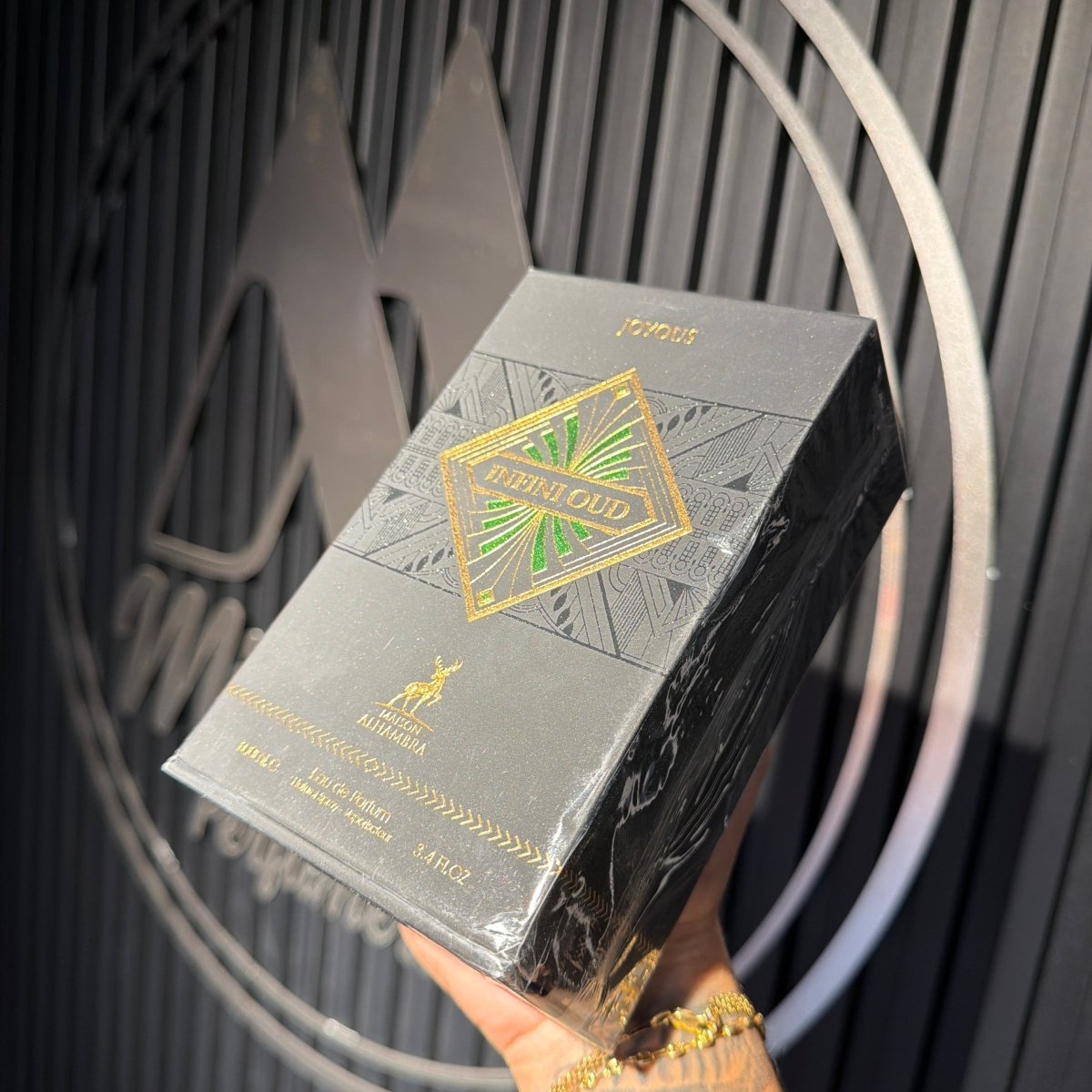 PERFUME MAISON ALHAMBRA INFINI OUD JOYOUS - Perfumería Millennio