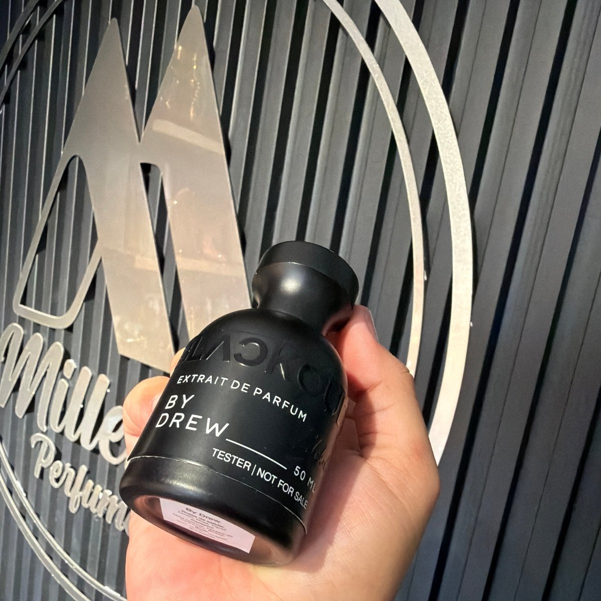 PERFUME BLACKOUD BY DREW - Perfumería Millennio
