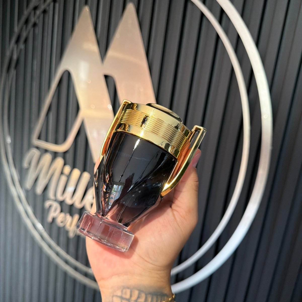 PERFUME PACO RABANNE INVICTUS PARFUM - Perfumería Millennio