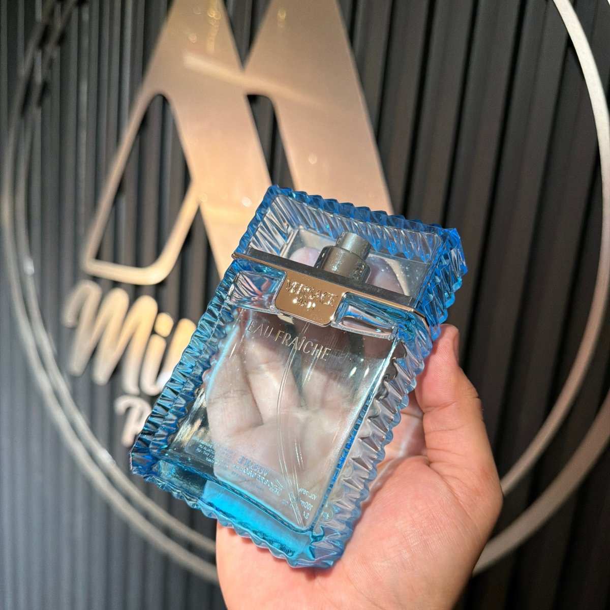 PERFUME VERSACE MAN EAU FRAICHE - Perfumería Millennio