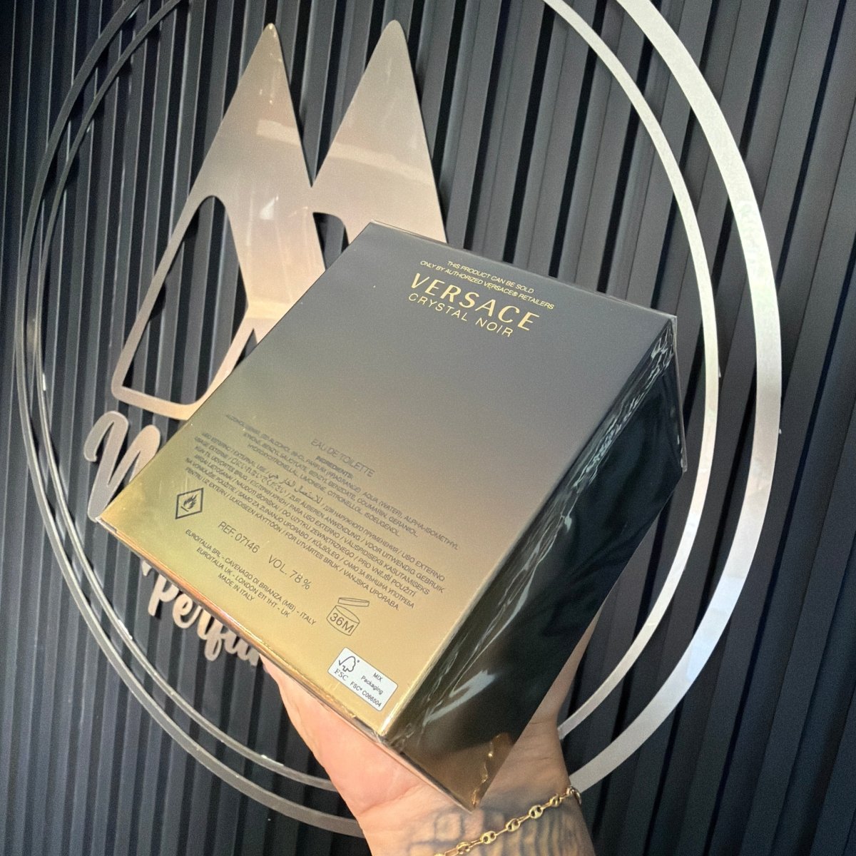 PERFUME VERSACE CRYSTAL NOIR EAU DE TOILETTE - Perfumería Millennio