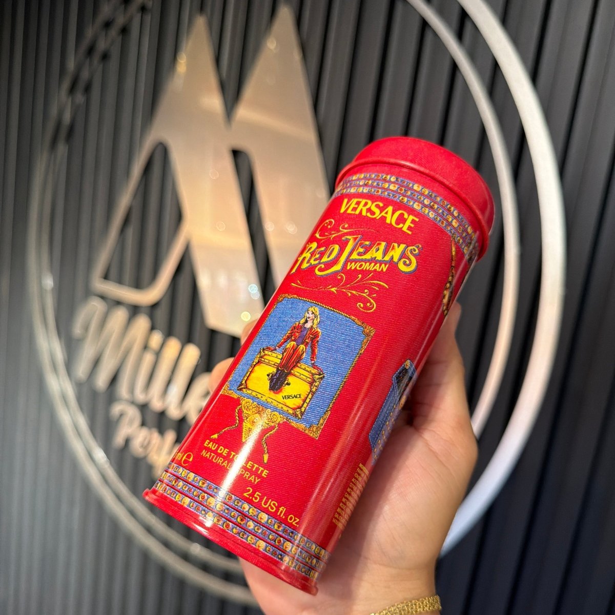 PERFUME VERSACE RED JEANS - Perfumería Millennio