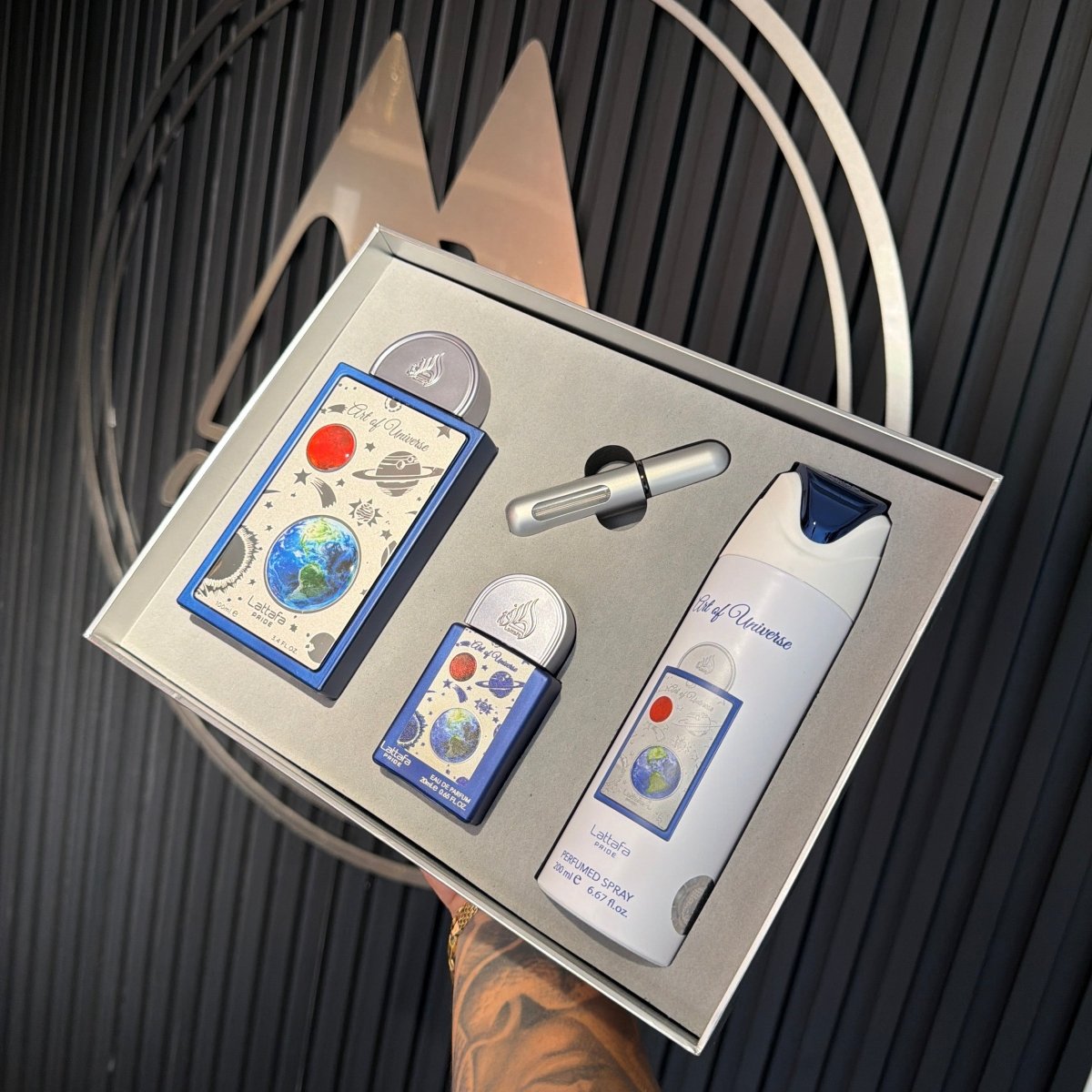 ESTUCHE LATTAFA ART OF UNIVERSE - Perfumería Millennio