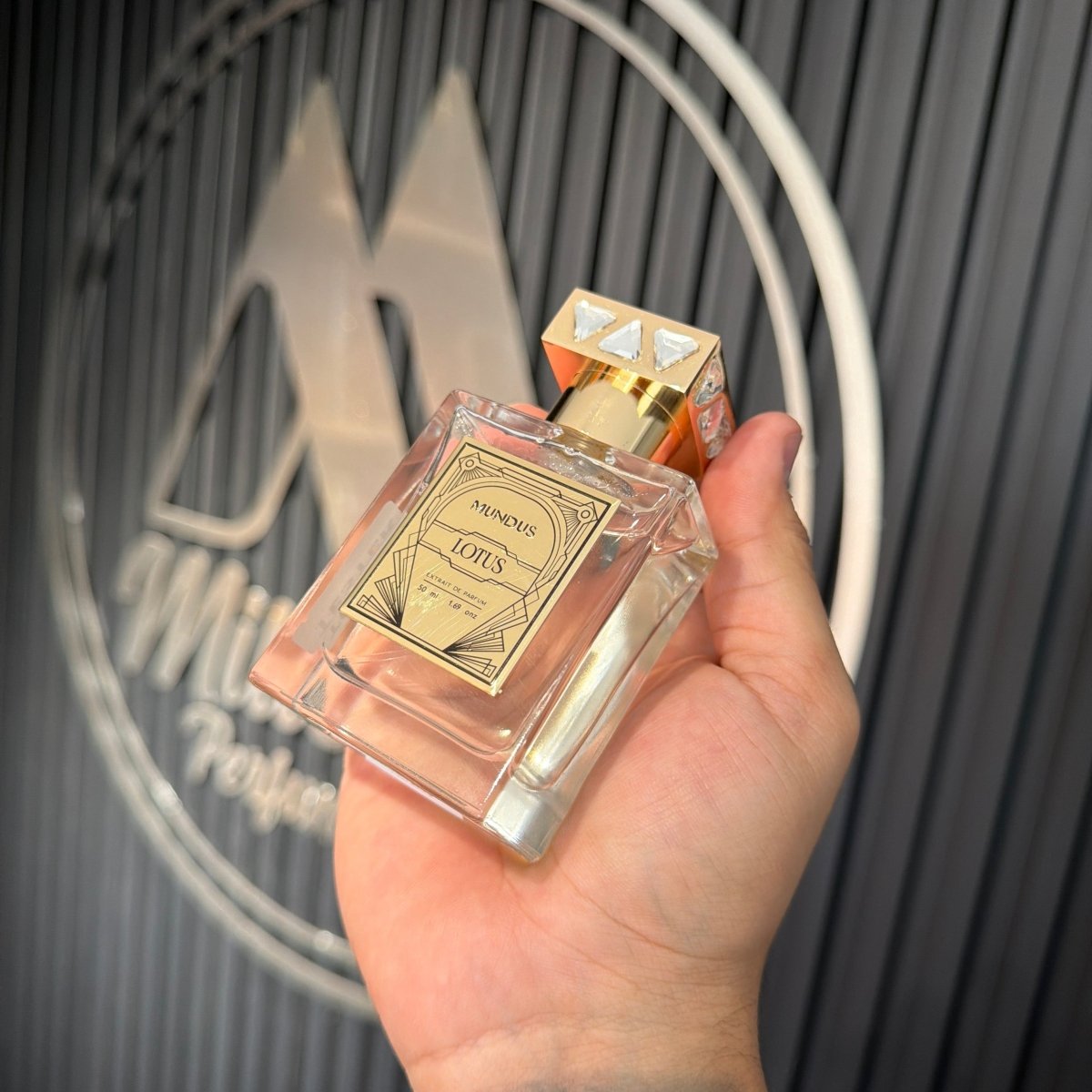 PERFUME MUNDUS LOTUS - Perfumería Millennio