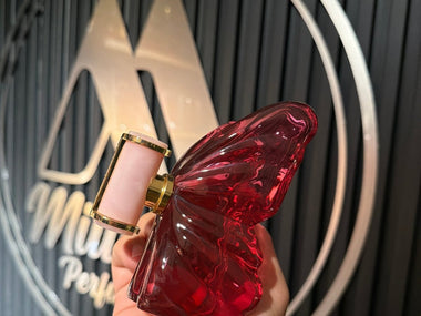 PERFUME CAROLINA HERRERA LA BOMBA - Perfumería Millennio