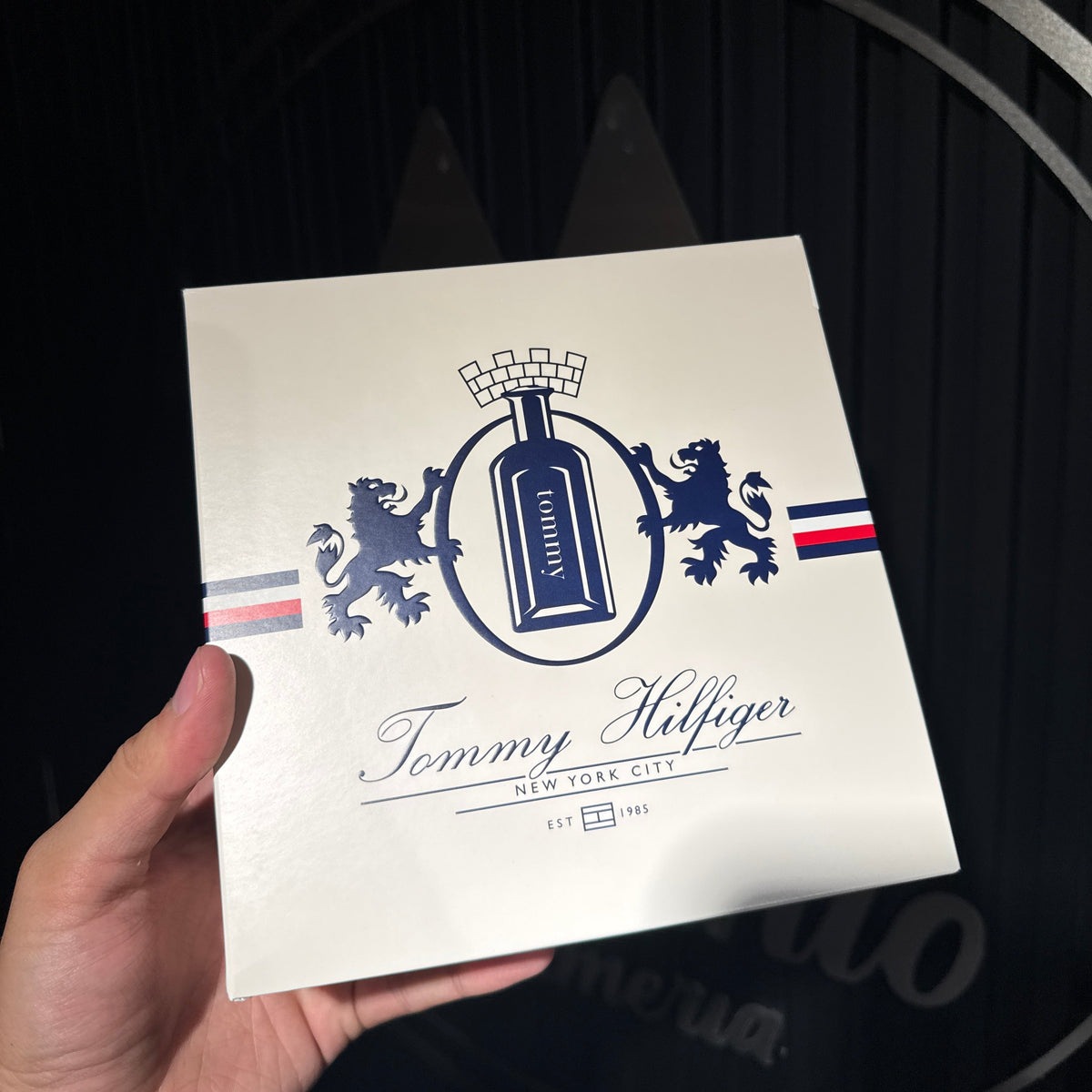 Tommy Hilfiger Tommy Men – Vista estuche completo EDT 100ml y bálsamo after shave