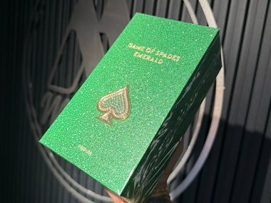 PERFUME JO MILANO GAME OF SPADES EMERALD - Perfumería Millennio