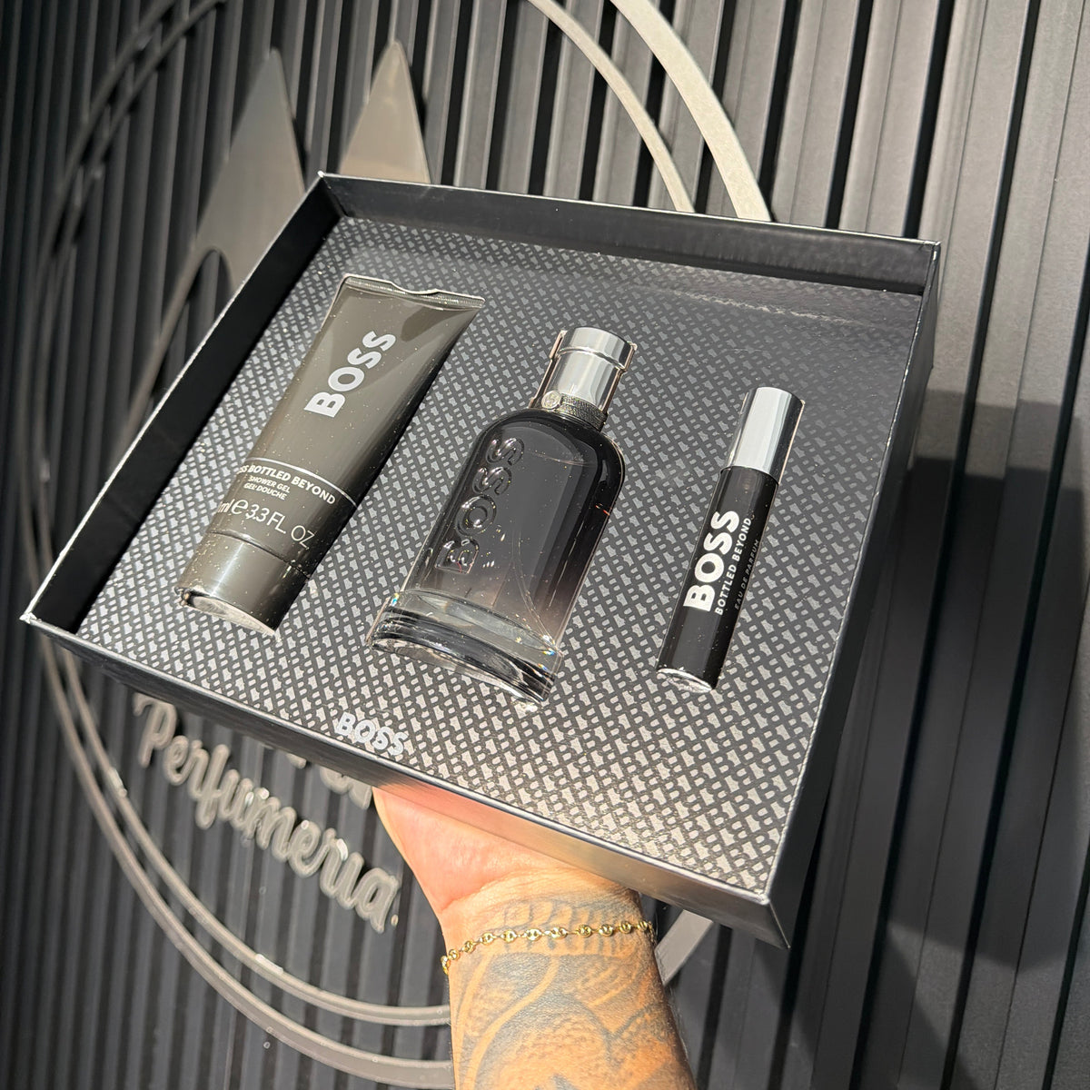 ESTUCHE HUGO BOSS BOTTLED BEYOND