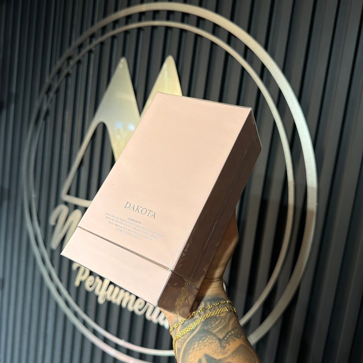 PERFUME DAKOTA GRANDEUR