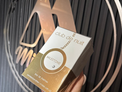 Armaf Club de Nuit Milestone - Fragancia con sándalo, vetiver y ambroxan