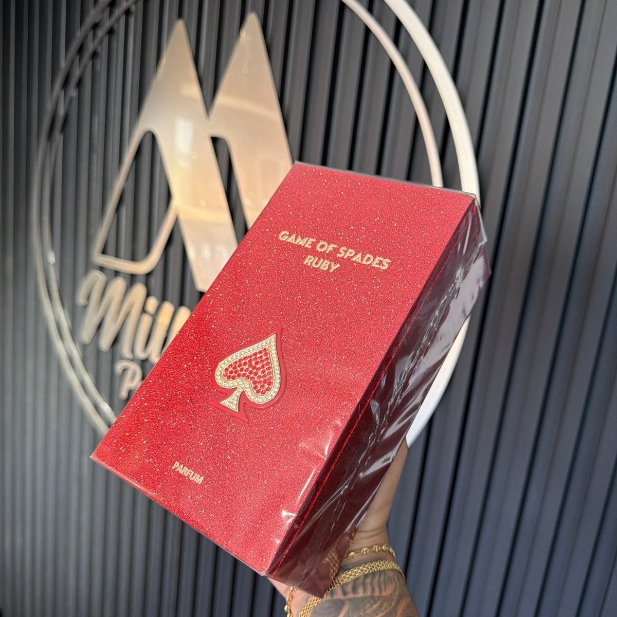 PERFUME JO MILANO GAME OF SPADES RUBY - Perfumería Millennio