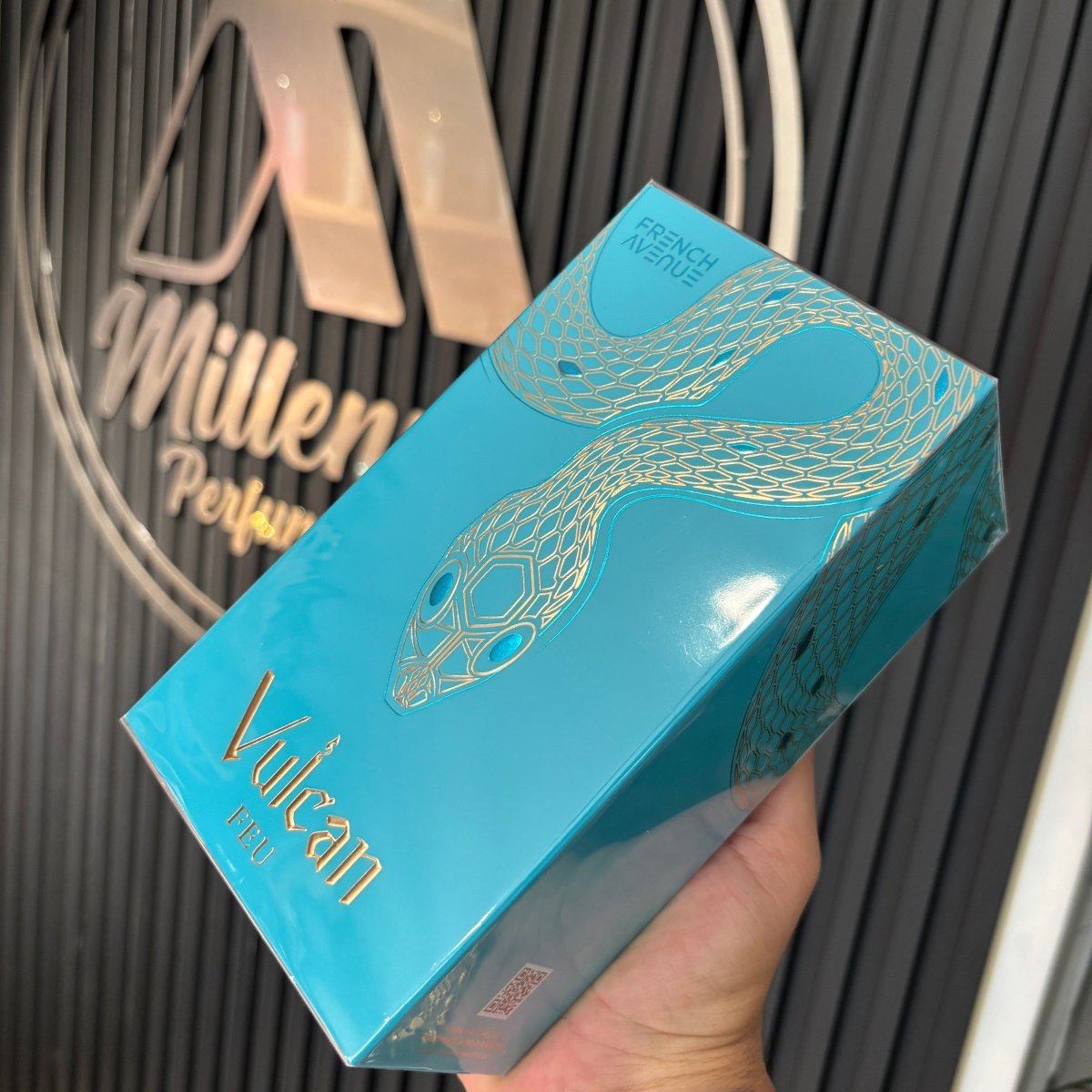PERFUME FRAGANCE WORLD VULCAN FEU - Perfumería Millennio